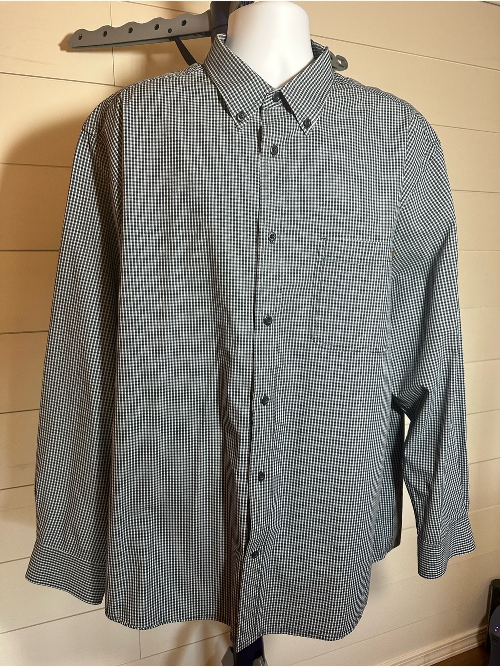 #208 Men's Navy & White Check Button-Down Shirt
